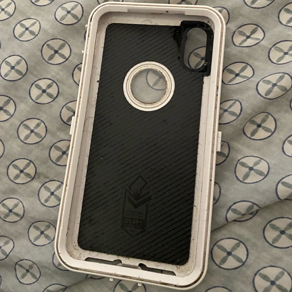 Screenless Otterbox - Picture 2 of 5